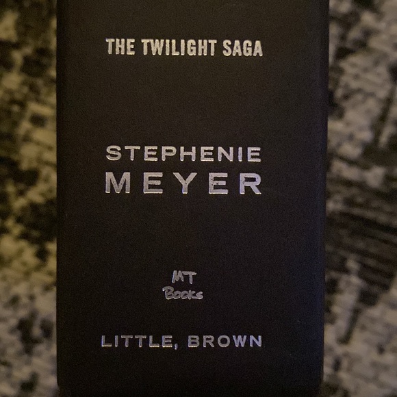 Midnight Sun by Stephenie Meyer - Picture 5 of 5